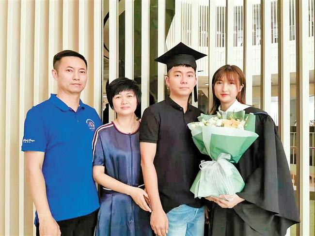 1703728553157011.jpg 1703728544130.jpg